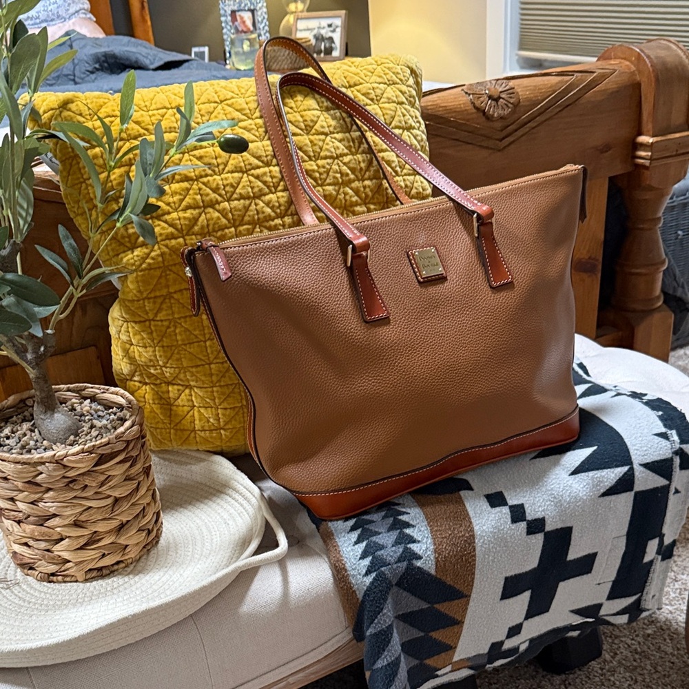 Dooney & Bourke Pebble Leather Tote Handbag